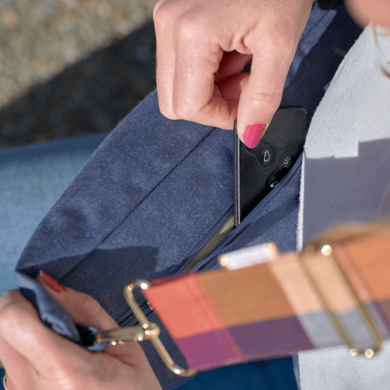 Petit sac banane jean enduit intérieur