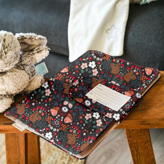 Protège carnet de santé casse noisette