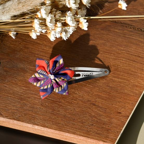 Barrette clic-clac fleur étoile calypso