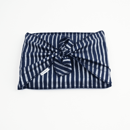 Fupochiki M (17.5 x 24 cm) rayé argent marine