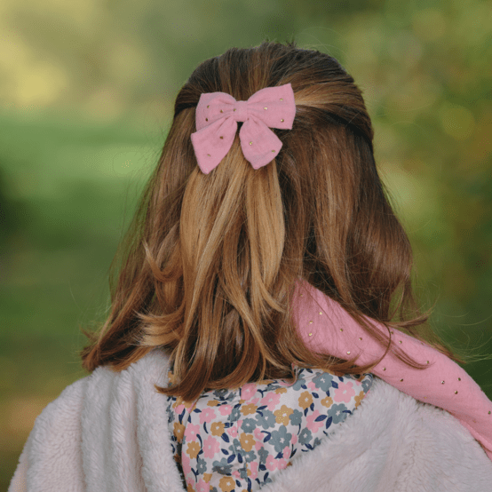 Barrette noeud papillon gaze pois or rose thé