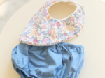 Bavoir bandana comptine enchantée rose