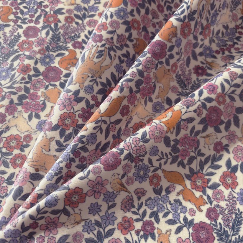 Tissu enduit épais au mètre comptine enchantée rose