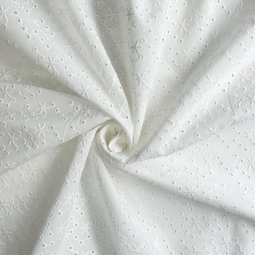 Tissu coton au mètre broderie anglaise étoiles blanches