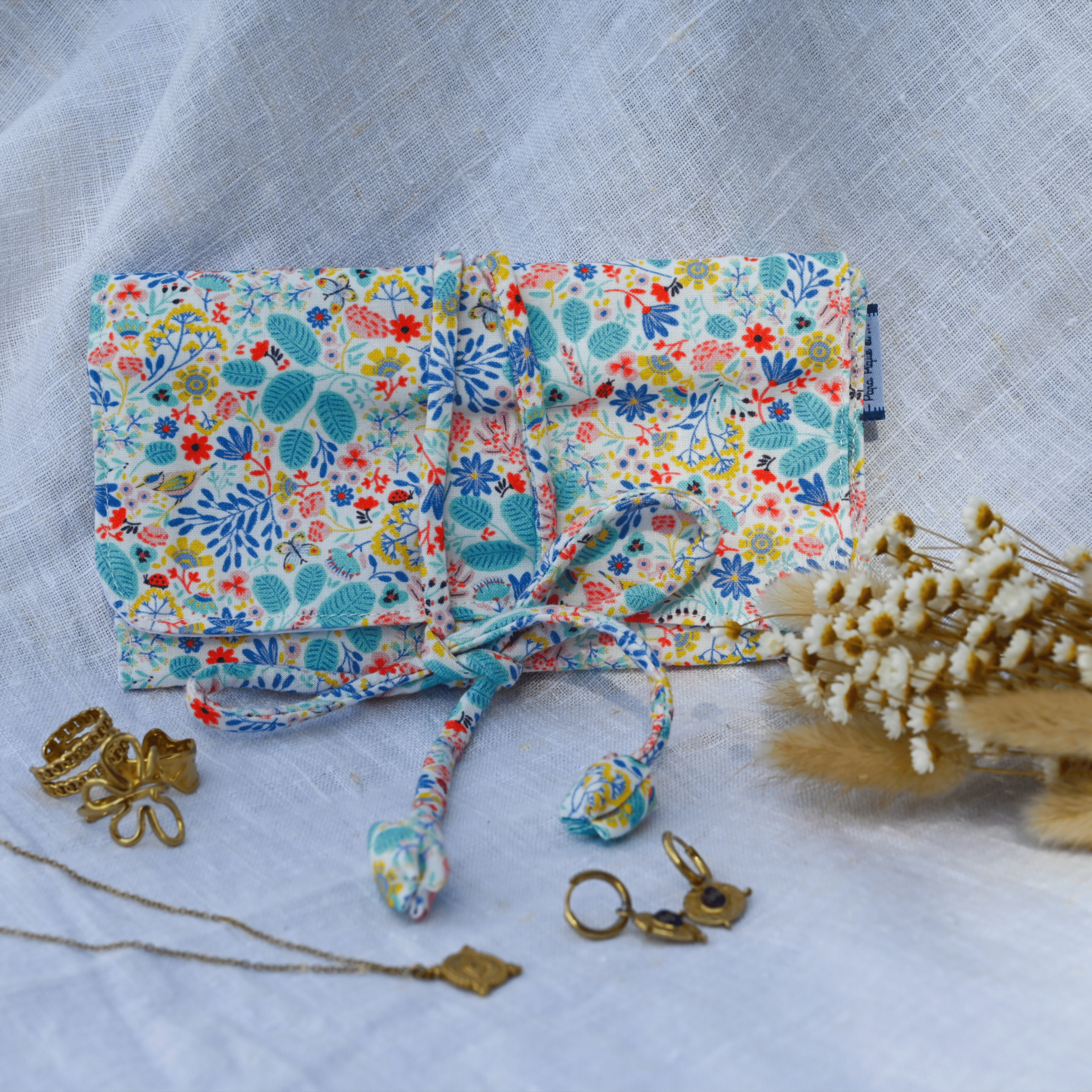 Pochette a bijoux champetre bleute Papa Pique et Maman Coud