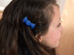 Petite barrette mini bonbon bleu navy