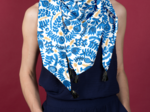 Foulard pompon passion bleue