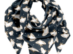 Foulard pompon envolée sauvage