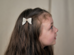 Barrette Mini Noeud Papillon  blanc pailleté