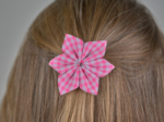 Barrette fleur étoile vichy rose fluo