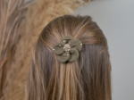 Petite Barrette Pétales de Fleur gaze pois or kaki