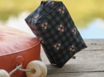 Trousse de toilette rectangle tartan fleuri