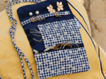 Pochette à bijoux vichy brodé marine