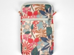 Pochette téléphone matelassée cerise en fleur
