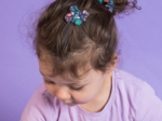 Barrette petit papillon huppette fleurie