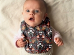 Bavoir Bébé casse noisette
