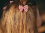 Barrette Mini Noeud Papillon gaze pois or rose thé