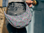 Petit Sac demi lune Pastel fleuri