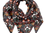 Foulard pompon casse noisette