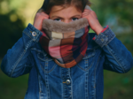 Echarpe tube enfant tartan lurex rubis