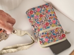 Pochette téléphone matelassée mille et une fleurs