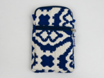 Pochette téléphone matelassée jacquard bleu
