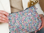 Pochette plissée pastel fleuri