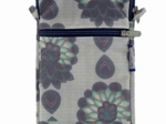 Pochette téléphone matelassée lotus vert