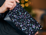 Rabat sac compagnon sequins violet noir