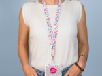 Porte-clés collier boutons rose