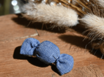 Petite barrette mini bonbon jean fin