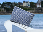 Trousse de toilette vichy brodé marine