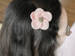 Petite Barrette Pétales de Fleur gaze pois or rose