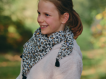 Petit foulard pompon leopard