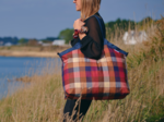 Sac cabas grand tartan lurex rubis