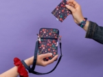 Pochette téléphone matelassée huppette fleurie
