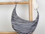 Petit Sac demi lune rayé ivoire marine