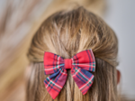 Barrette noeud papillon tartan rouge
