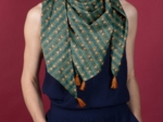 Foulard pompon eventail or vert