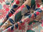 Coupon tissu enduit de 35cm  cerise en fleur
