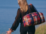 Sac week-end tartan lurex rubis