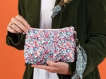 Pochette plissée boutons rose