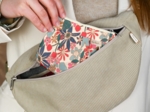 Mini pochette plissée cerise en fleur